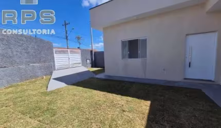 Casa térrea à venda na Vila Nova Trieste em Jarinu, 2 dormitórios sendo 1 suíte, aceita financiamento, rua asfaltada em excelente localização