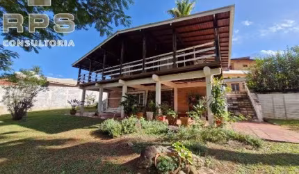Casa pré fabricada no Palavra da Vida com terreno total de 1204m2, espaço gourmet e piscina