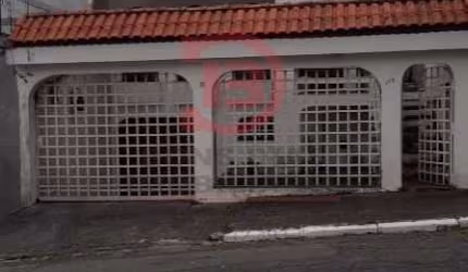 Sobrado 3 quartos (1 suíte) e 4 vagas de garagem - Água Fria
