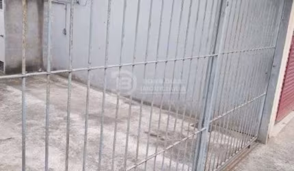Casa padrão para alugar em Ferraz de Vasconcelos