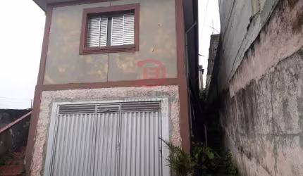 Terreno com 3 Casas, 5 Quartos á Venda, Vila Ré
