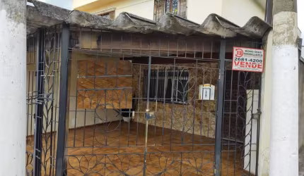 Sobrado Frontal  com 2 Quartos á Venda na Vila Marieta