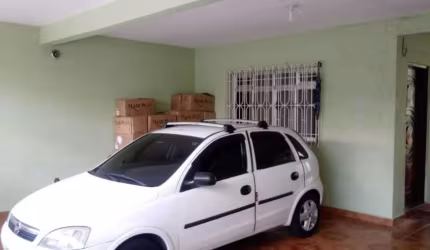 Casa térrea 3 quartos e 4 vagas garagem - Burgo Paulista