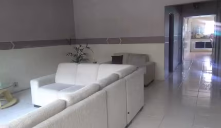 Casa terrea ampla com salao aos fundos Jardim Brasilia