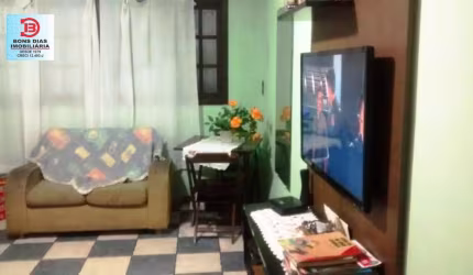 Sobrado com 2 Quartos á Venda, Vila Santa Teresa