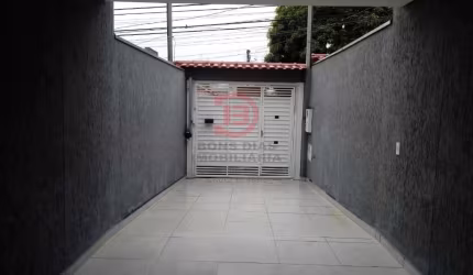 Sobrado Frontal com 3 Quartos a Venda,  Vila União