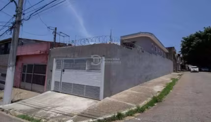 Casa a venda na Vila Curuca, Sao Paulo: 03 dormitorios, 02 banheiros e 04 garagens