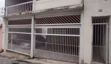 Sobrado com 5 Quartos à Venda, Vila Ré