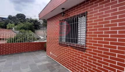CASA COM 3 QUARTOS 3 VAGAS PRÓXIMO METRÔ ITAQUERA