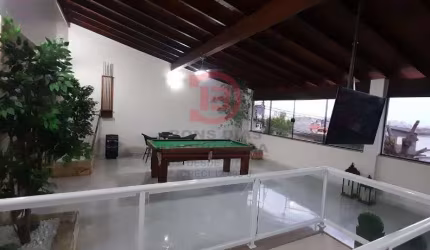 Sobrado alto padrão 4 quartos (3 suítes) e 6 vagas de garagem - Jardim Nordeste