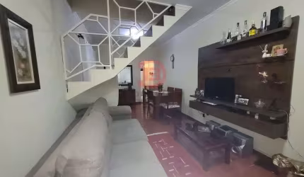 Sobrado na Vila Re