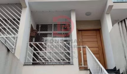Sobrado Frontal com 3 Quartos e 1 Suite á Venda, Vila Granada