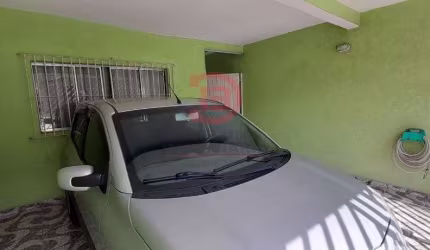 Sobrado 3 quartos e 2 vagas de garagem - Jd. Lisboa