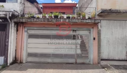 Sobrado com 2 Quartos e 1 Vaga de Garagem á Venda, Vila Ré
