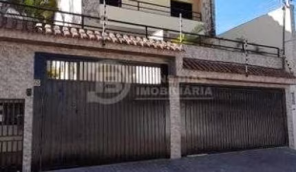 SOBRADO COM 3 SUÍTES 5 VAGAS SEMI MOBILIADO COM ENERGIA SOLAR À VENDA JD. NORDESTE
