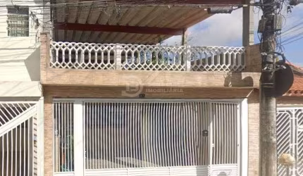 Casa à venda em Guarulhos: Sobrado com 4 quartos e suíte no bairro Maricy