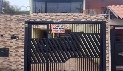 Casa à venda no Burgo Paulista, São Paulo: 3 dormitórios, 4 garagens!
