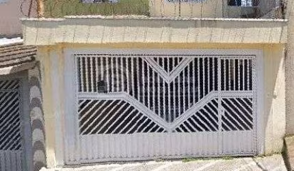 Sobrado frontal à venda - 3 quartos (1suíte) e 2 vagas de garagem - Vila São Francisco