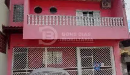 Sobrado a venda - 2 moradias - 2 vagas garagem - Vila Re