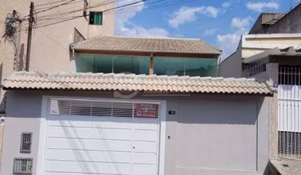 Casa Terrea com 03 suites Vila Ré