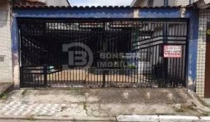 Casa térrea à venda - 3 quartos e 3 vagas de garagem - Edícula - Jd. Popular