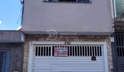 Sobrado à venda no Jardim São Nicolau, São Paulo - 03 dormitórios, suíte, garagem coberta