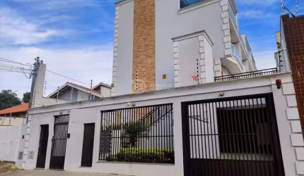 Sobrado em condomínio à venda - 2 suítes e 2 vagas de garagem - Vila Matilde