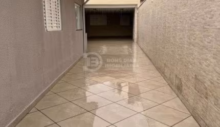 CASA TÉRREA 3 QUARTOS E EDÍCULA À VENDA NA VILA RÉ/SP
