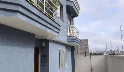Sobrado de 3 dormitórios com suíte em condomínio na Vila Aricanduva - São Paulo