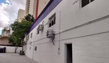 GALPÃO À VENDA NA ACLIMAÇÃO/SP COM 480m²