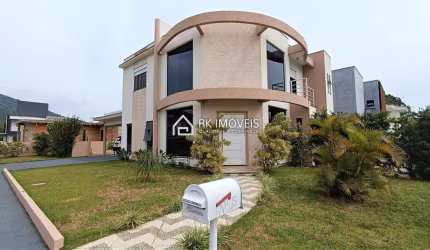 CONDOMÍNIO ALTO DOS INGLESES - Linda casa com 4 quartos, sendo 3 suíte - Condomínio Alto Padrão