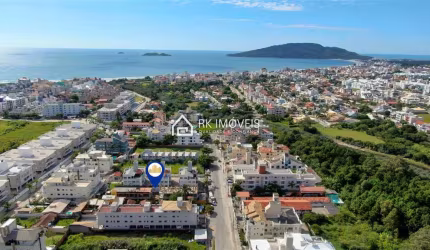 Apartamento Duplex com 03 dormitórios sendo 01 suíte