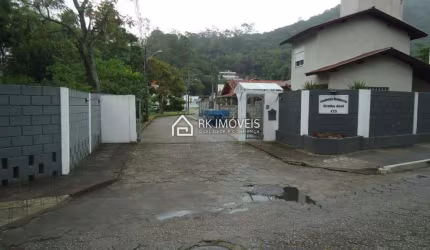 Terreno à venda, Sambaqui - Florianópolis/SC