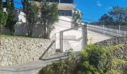 Casa à venda, 4 quartos, 2 suítes, 4 vagas, Bosque das Mansões - São José/SC