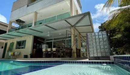 Casa Triplex em condomínio fechado no Portal do Sol - CA0058