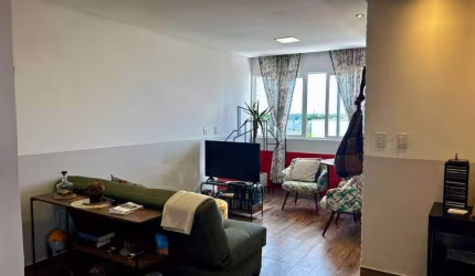 Apartamento com vista livre e móveis planejados no Portal do Sol – AP2658