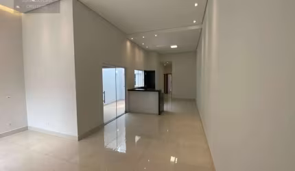 Casa Padrão fino acabamento 03 dormitórios sendo uma suíte em Parque Universitário Americana - SP.