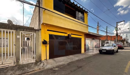 Sobrado para Venda em Suzano, Jardim Leblon, 3 dormitórios, 2 banheiros, 2 vagas