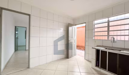 Casa para Venda em Suzano, Vila Figueira, 3 dormitórios, 1 suíte, 3 banheiros, 2 vagas