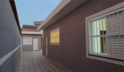 Casa com 3 quartos à venda, 185 m² por R$ 750.000 - Caiçara - Praia Grande/SP