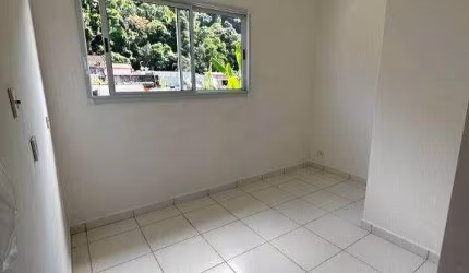 Casa com 2 dormitórios à venda por R$ 216.300,00 - Cidade da Criança - Praia Grande/SP