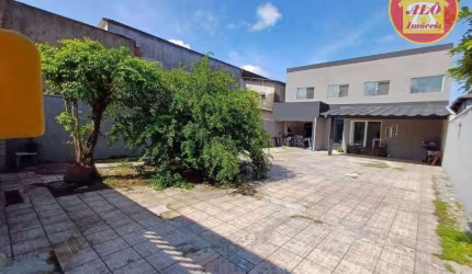 Sobrado com 3 dormitórios à venda, 180 m² por R$ 556.000,00 - Jardim Quietude - Praia Grande/SP