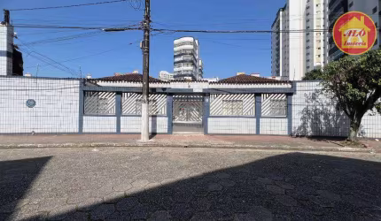Kitnet com 1 quarto à venda, 28 m² por R$ 195.000 - Vila Guilhermina - Praia Grande/SP