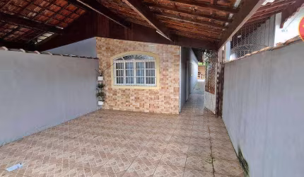 Casa com 2 quartos à venda, 100 m² por R$ 390.000 - Maracanã - Praia Grande/SP