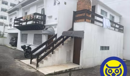 Casa 3 dormitórios, à venda, no centro, com 1 suíte e 1 vaga.
