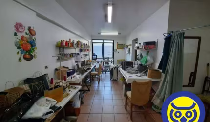 Sala comercial no centro a venda 32,20 privativos