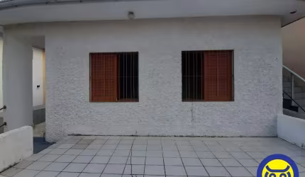Casa com 4 quartos - Agronômica