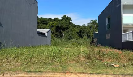Terreno no rocio pequeno