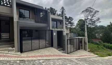Geminado alto Padrão à venda, América, Joinville, SC