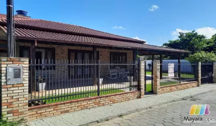 CASA  A 150MTS DA PRAIA